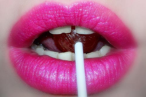 Lipstick Suck