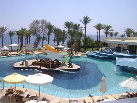 The awesome pool! Definitely not enough pools in Jerusalem...