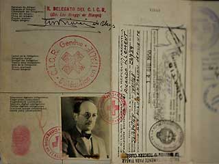 0_61_052907_eichmann_passport.jpg 0_61_052907_eichmann_passport.jpg