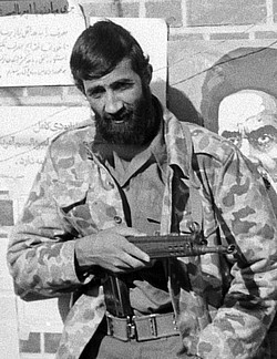 mahmuod_with_gun.jpg mahmuod_with_gun.jpg